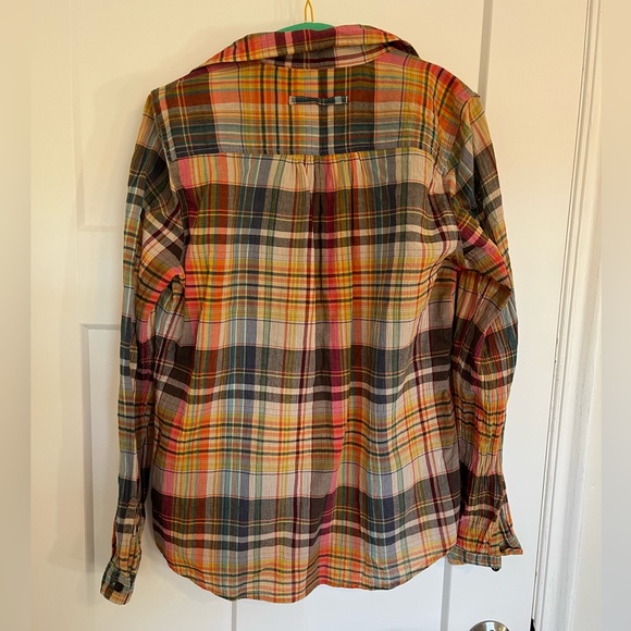 Fall color plaid GAP top. Women’s size large. - Picture 2 of 2